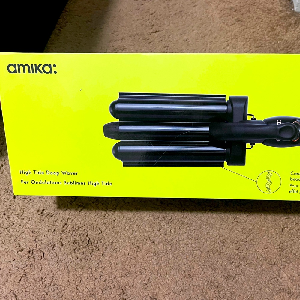 amika High tide deep waver